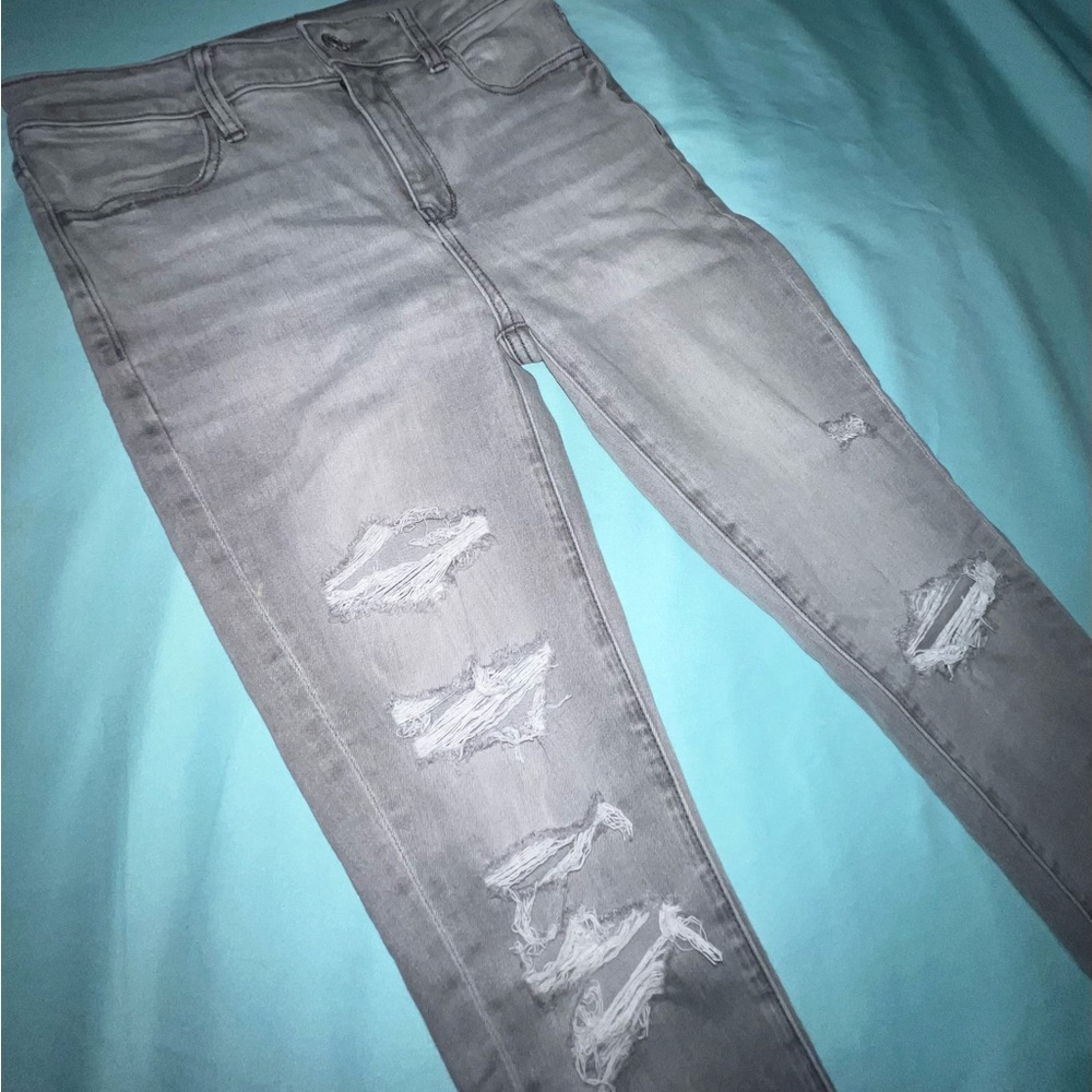 Gray American Eagle Women’s 2 short